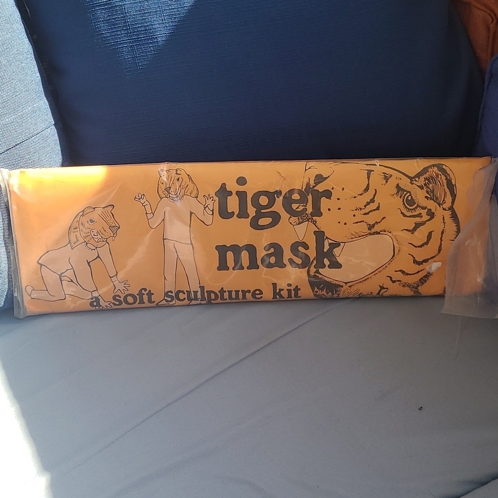 Sculpting Tiger Mask